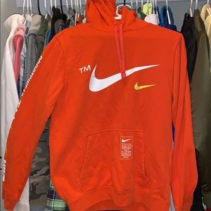 nike sweatshirt